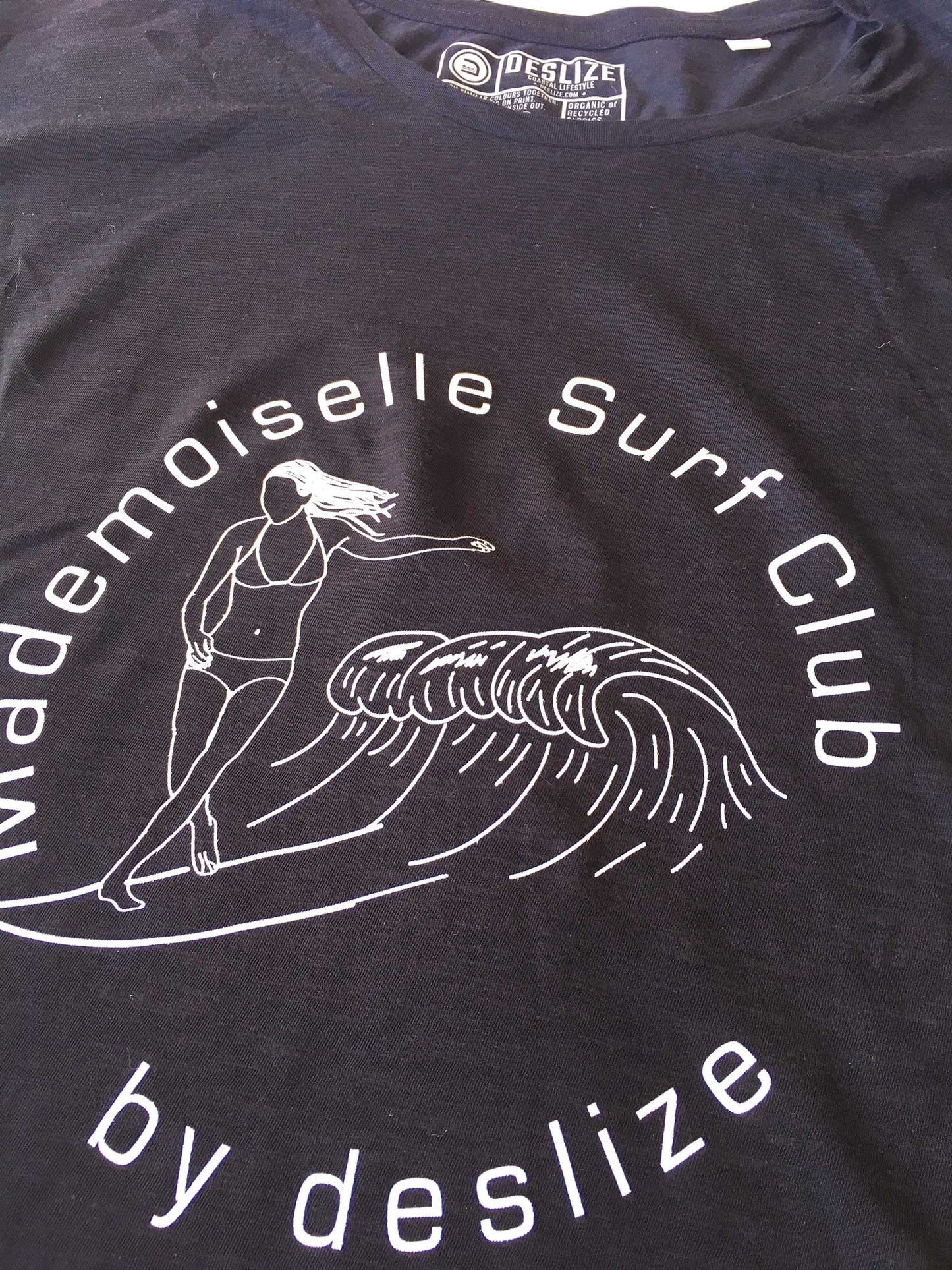 Mademoiselle Surf Club Tshirt, front side close-up