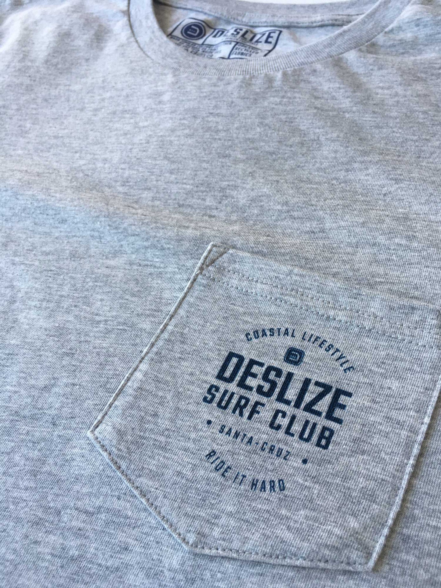 Grey Desilze Surf Club pocket Tshirt, Front side close-up
